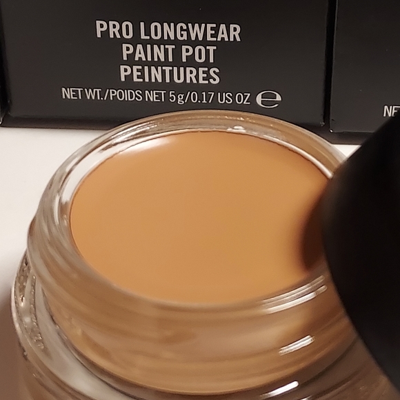 MAC Pro Longwear Paint Pot *CONTEMPLATIVE STATE* - Picture 3 of 5